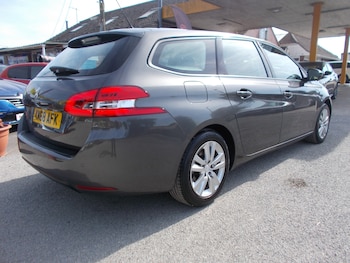 Used Peugeot 308 2018 for sale - 79168219: Photo