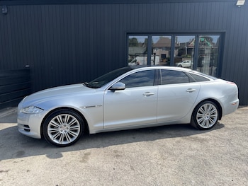Used Jaguar XJ 2010 for sale - 79352609: Photo