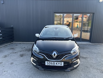 Used Renault Captur 2018 for sale - 79575414: Photo