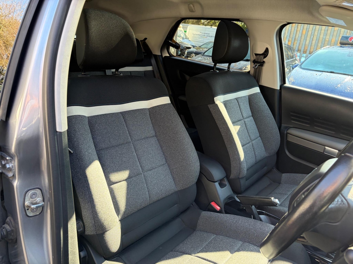 Used Citroen C4 Cactus 2019 for sale - 77559321: Photo 30