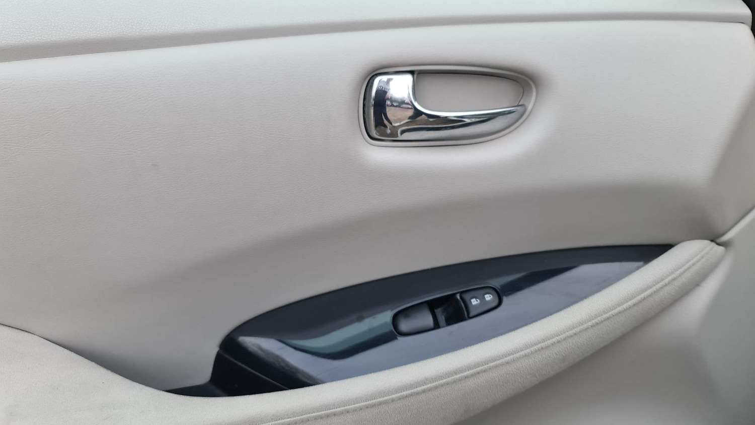 Used Nissan Leaf 2011 for sale - 76753213: Photo 39