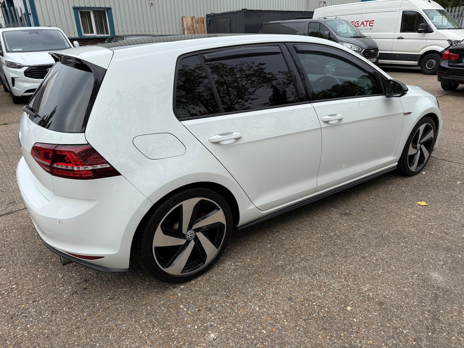 Used Volkswagen Golf 2022 for sale - 76992442: Photo 10