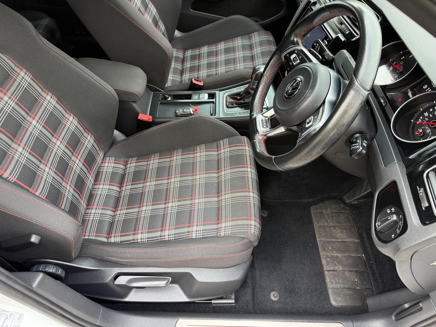 Used Volkswagen Golf 2022 for sale - 76992442: Photo 32