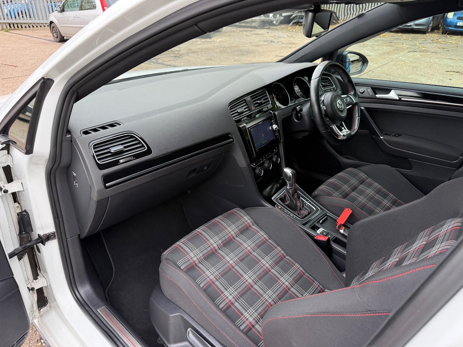 Used Volkswagen Golf 2022 for sale - 76992442: Photo 34