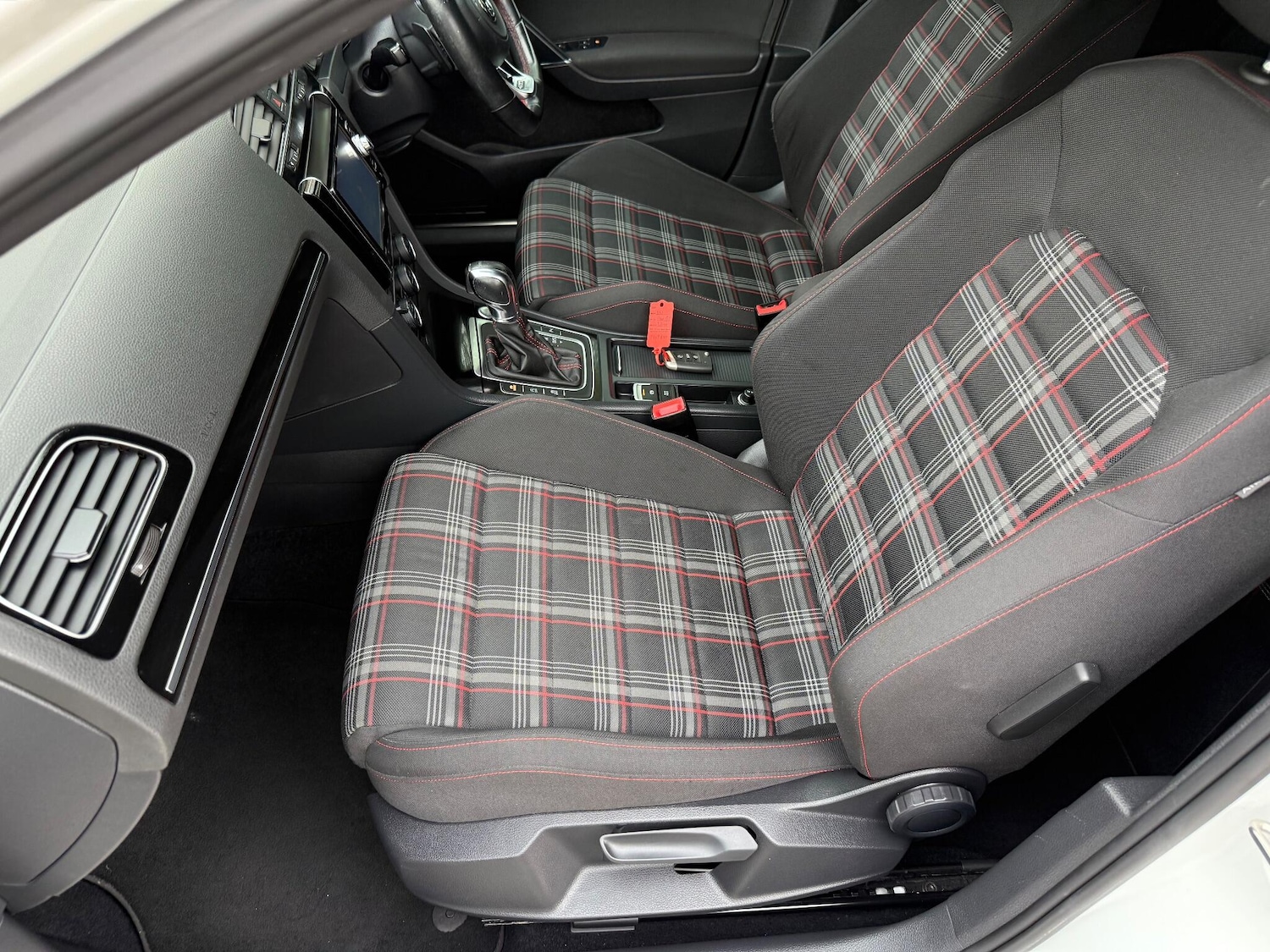 Used Volkswagen Golf 2022 for sale - 76992442: Photo 35