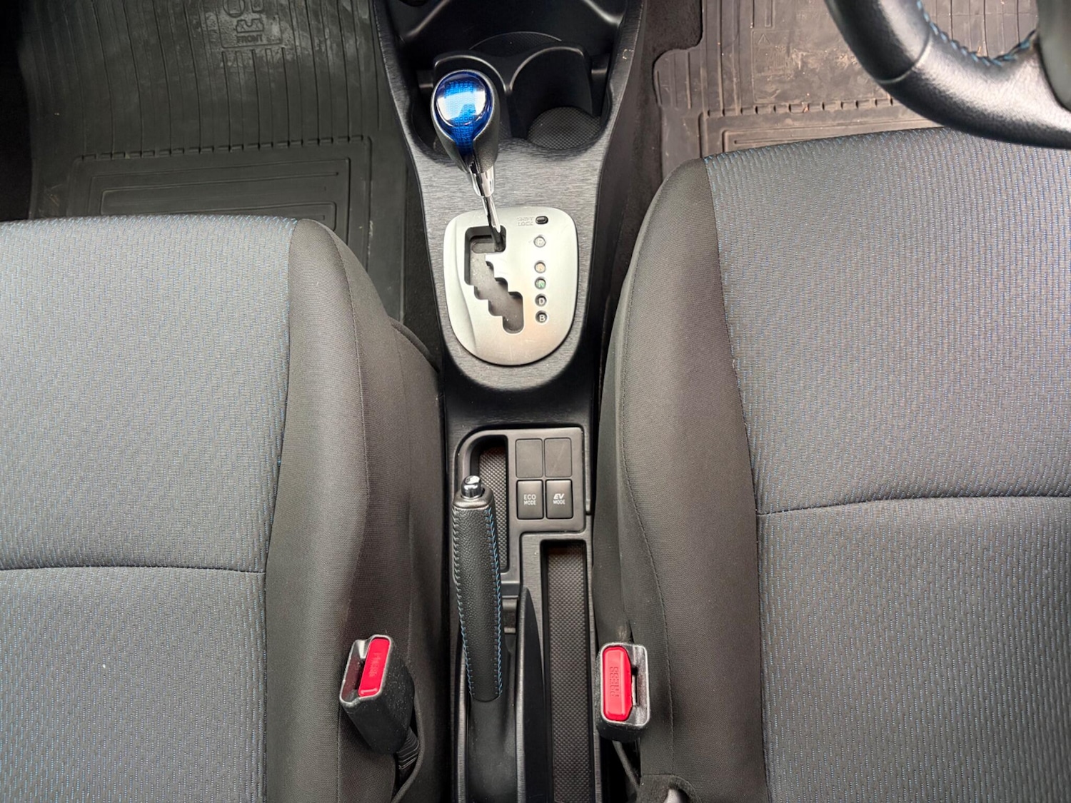 Used Toyota Yaris 2014 for sale - 77853961: Photo 13