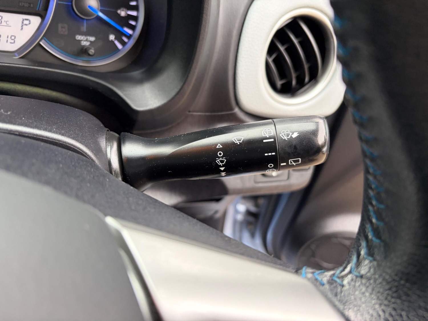 Used Toyota Yaris 2014 for sale - 77853961: Photo 25