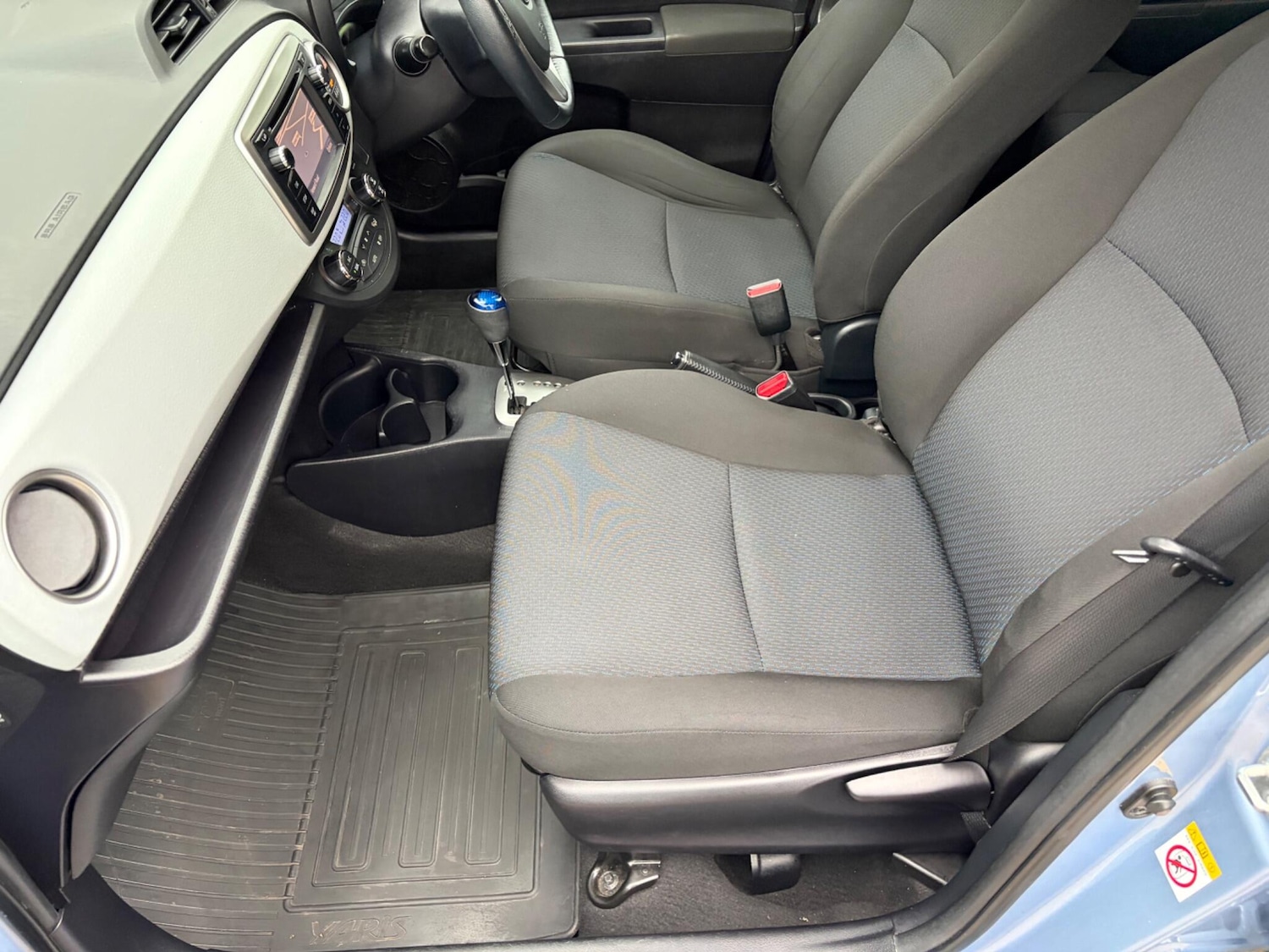 Used Toyota Yaris 2014 for sale - 77853961: Photo 51