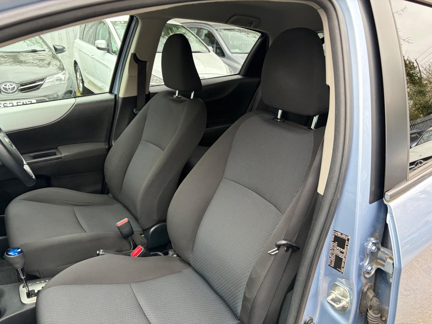 Used Toyota Yaris 2014 for sale - 77853961: Photo 52