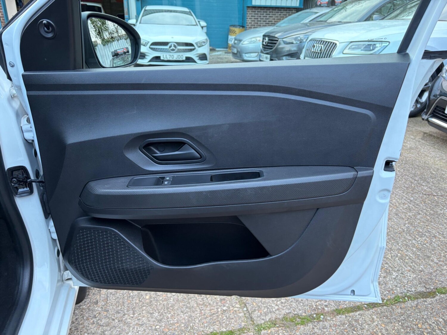 Used Dacia Sandero 2022 for sale - 77839099: Photo 31