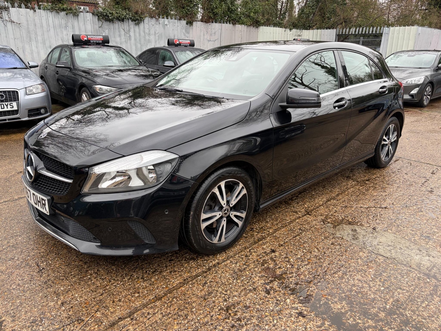 Used Mercedes-Benz A-Class 2017 for sale - 77411570: Photo 4