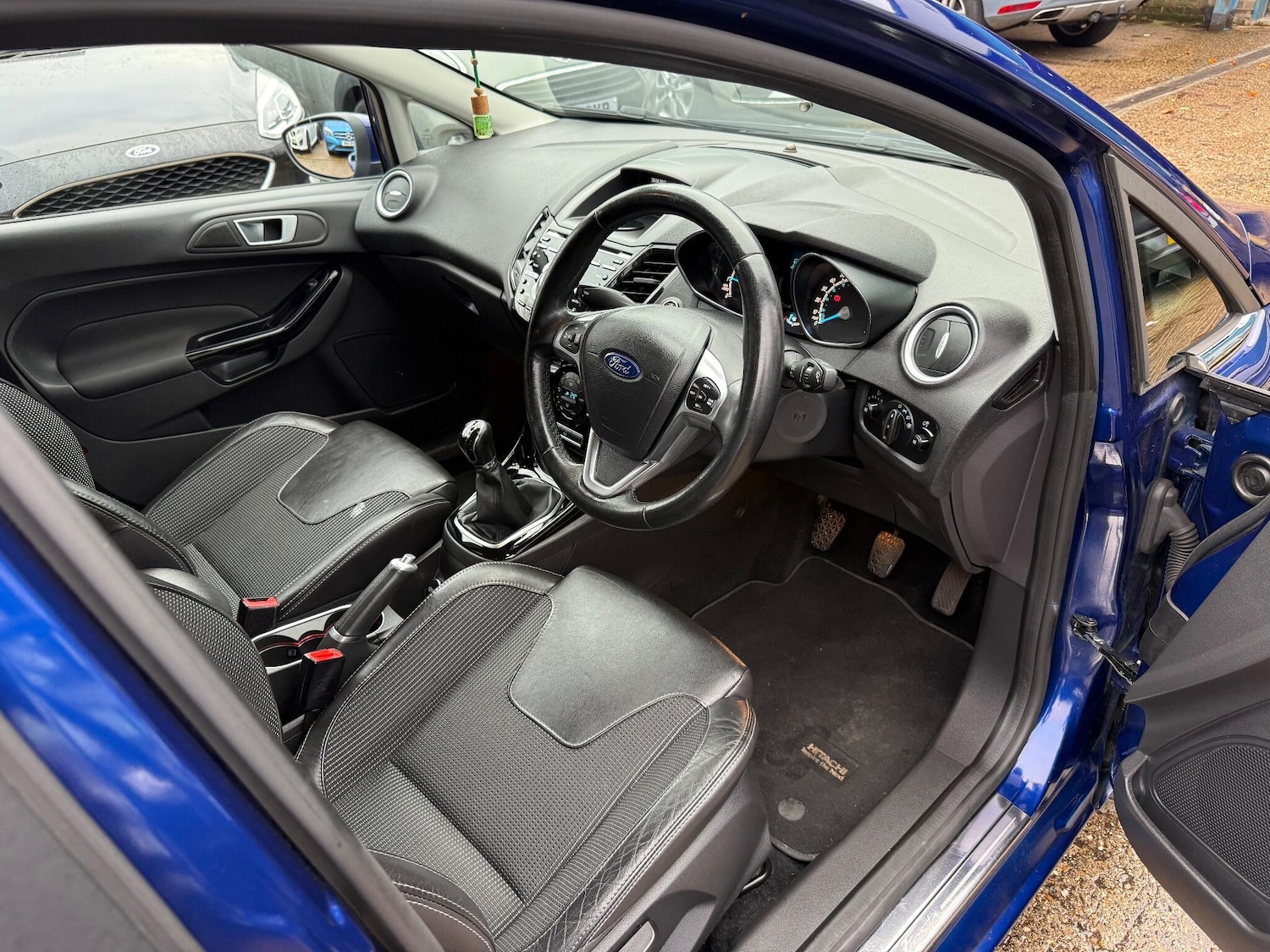 Used Ford Fiesta for sale - 76728975: Photo 14
