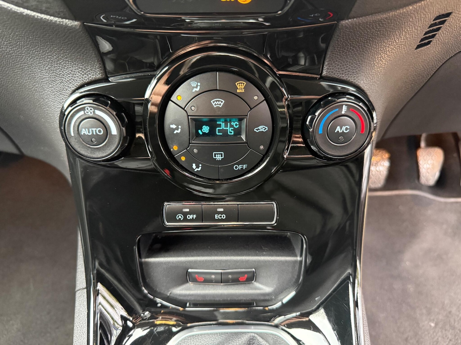 Used Ford Fiesta for sale - 76728975: Photo 64