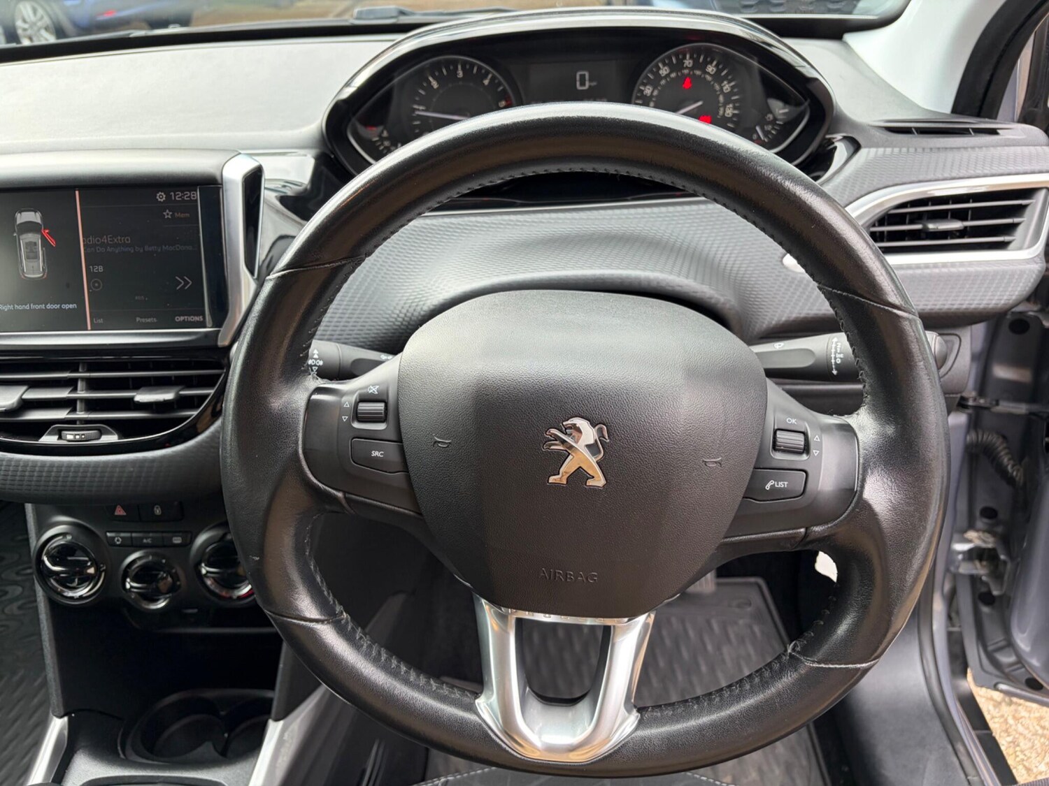 Used Peugeot 2008 2017 for sale - 77723804: Photo 22