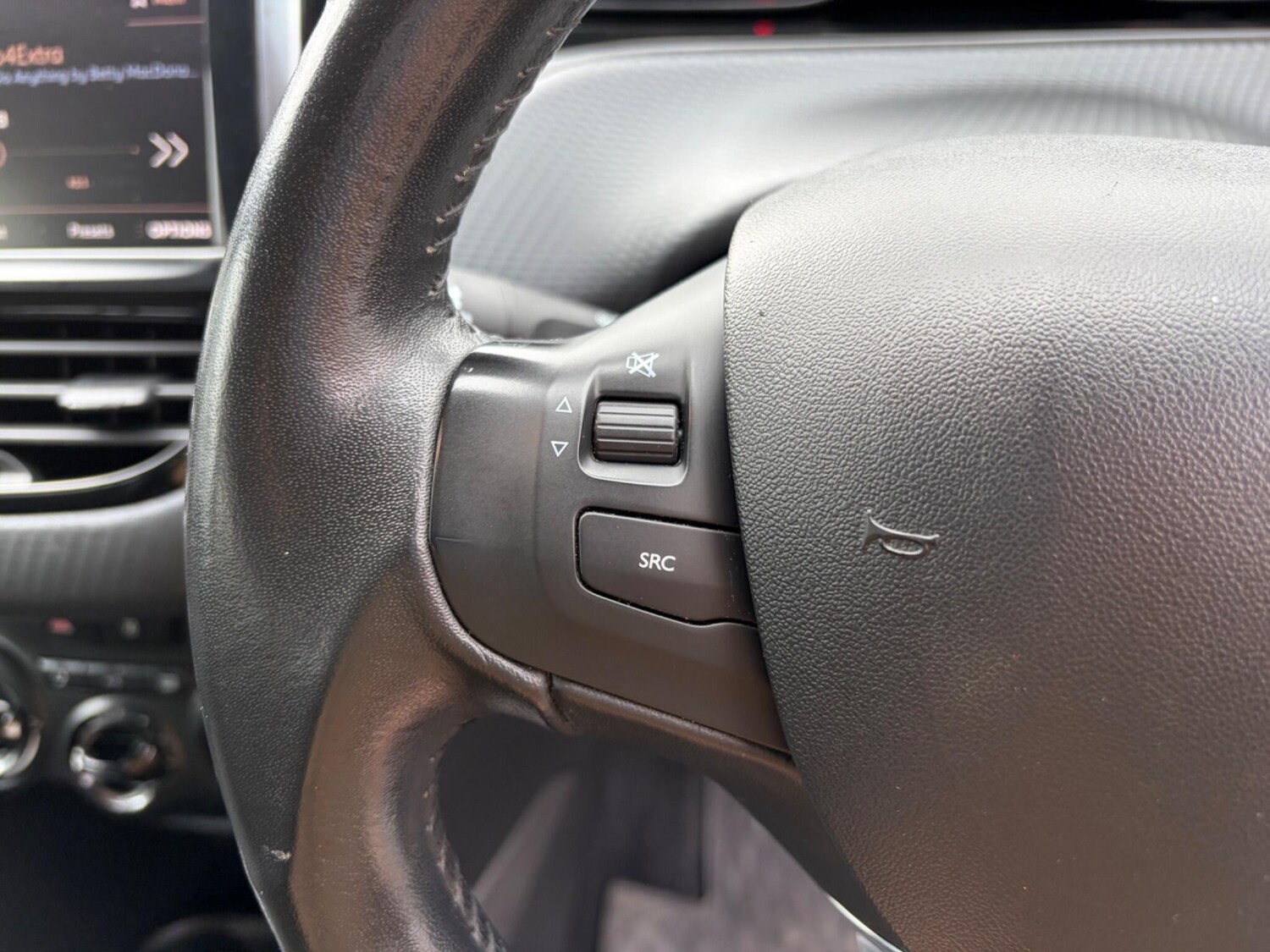 Used Peugeot 2008 2017 for sale - 77723804: Photo 23