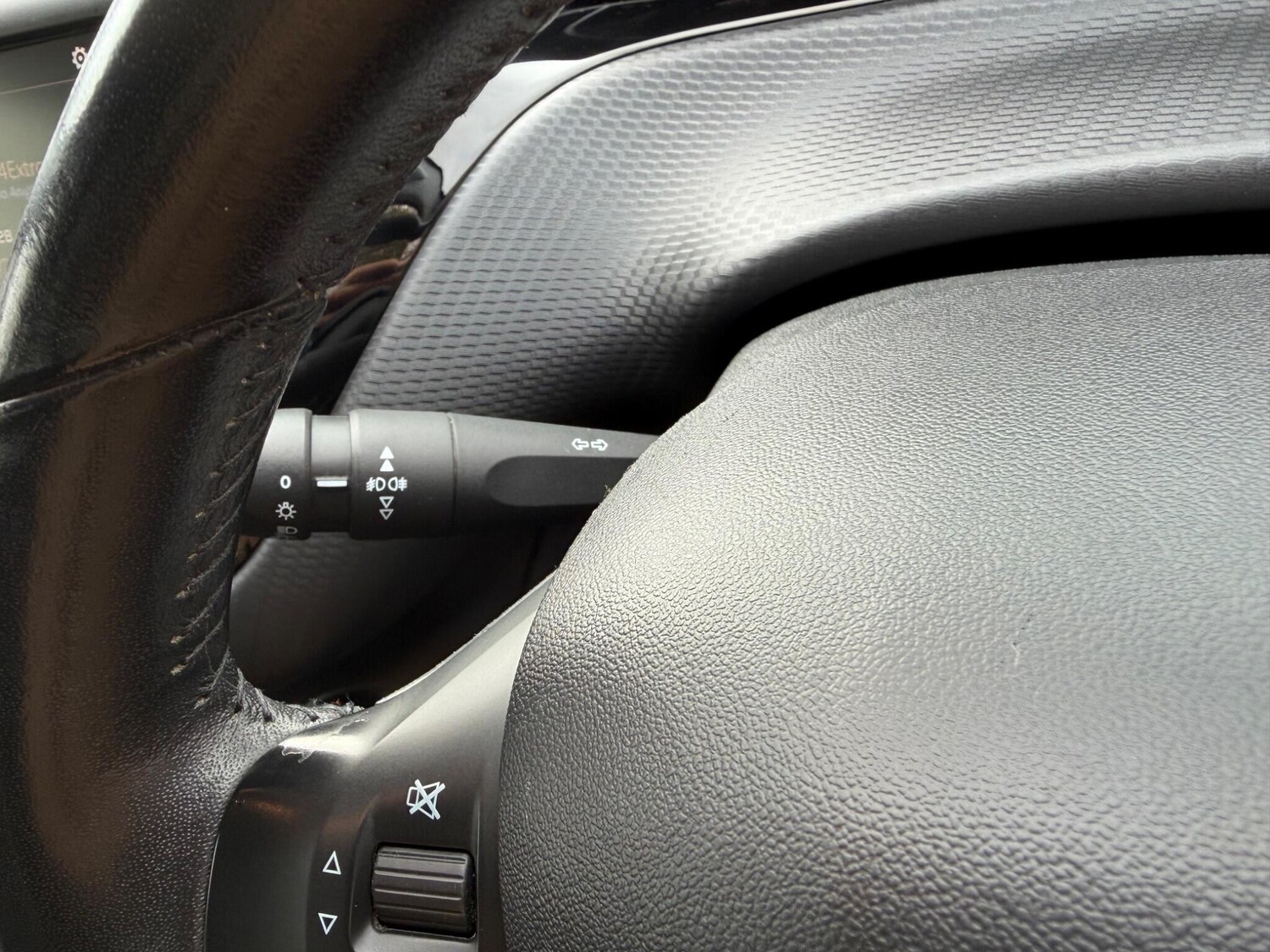 Used Peugeot 2008 2017 for sale - 77723804: Photo 24