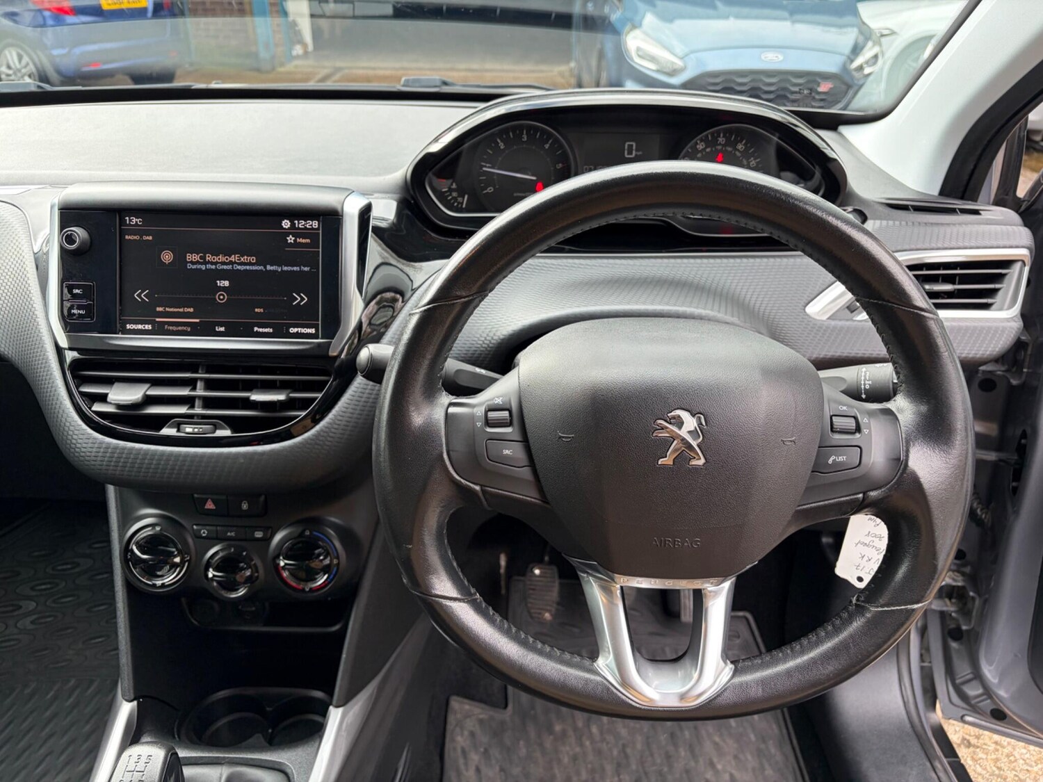 Used Peugeot 2008 2017 for sale - 77723804: Photo 28