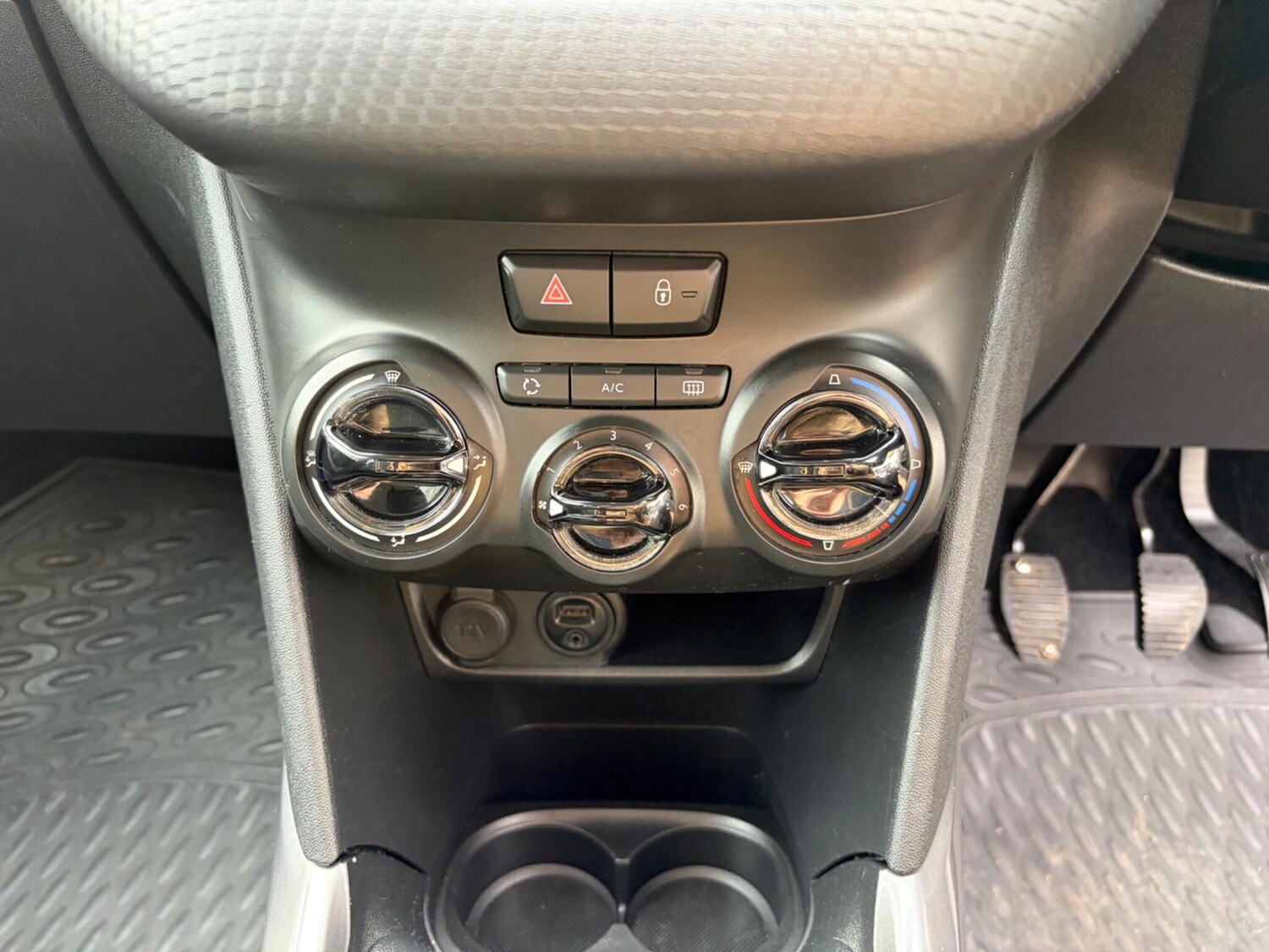 Used Peugeot 2008 2017 for sale - 77723804: Photo 31