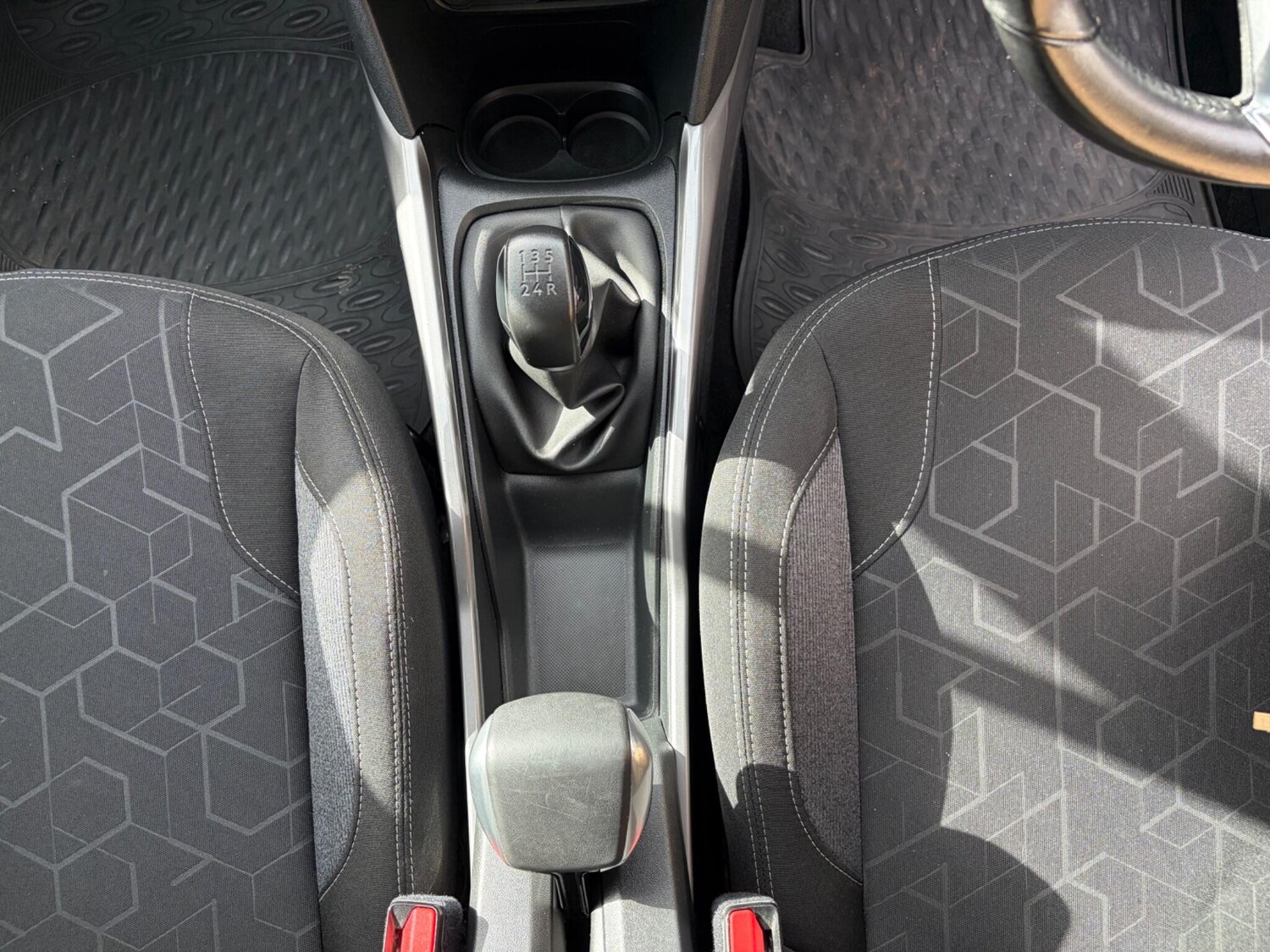 Used Peugeot 2008 2017 for sale - 77723804: Photo 32