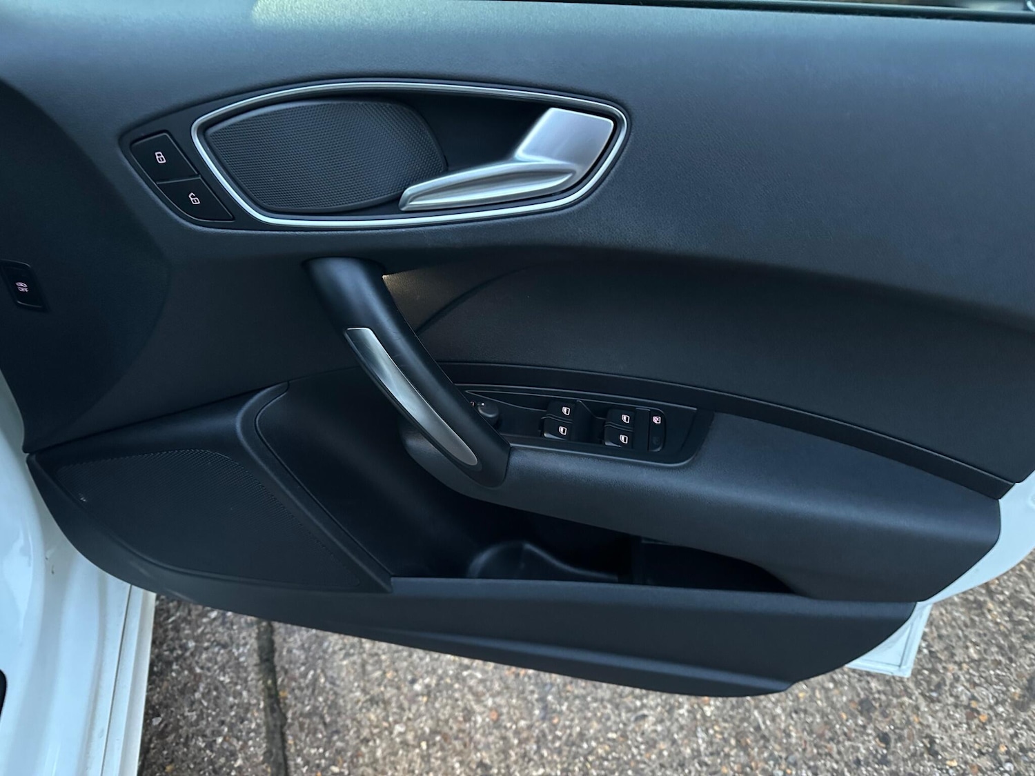 Used Audi A1 2014 for sale - 76953000: Photo 24