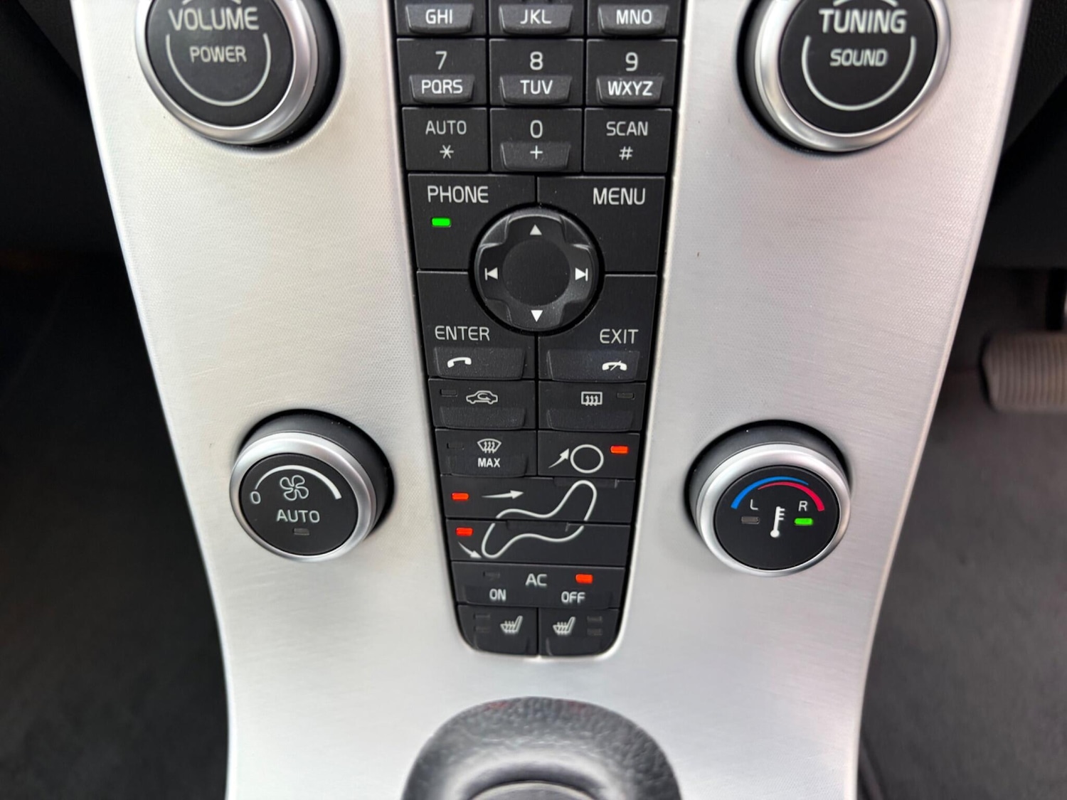 Used Volvo V50 2012 for sale - 78019300: Photo 31