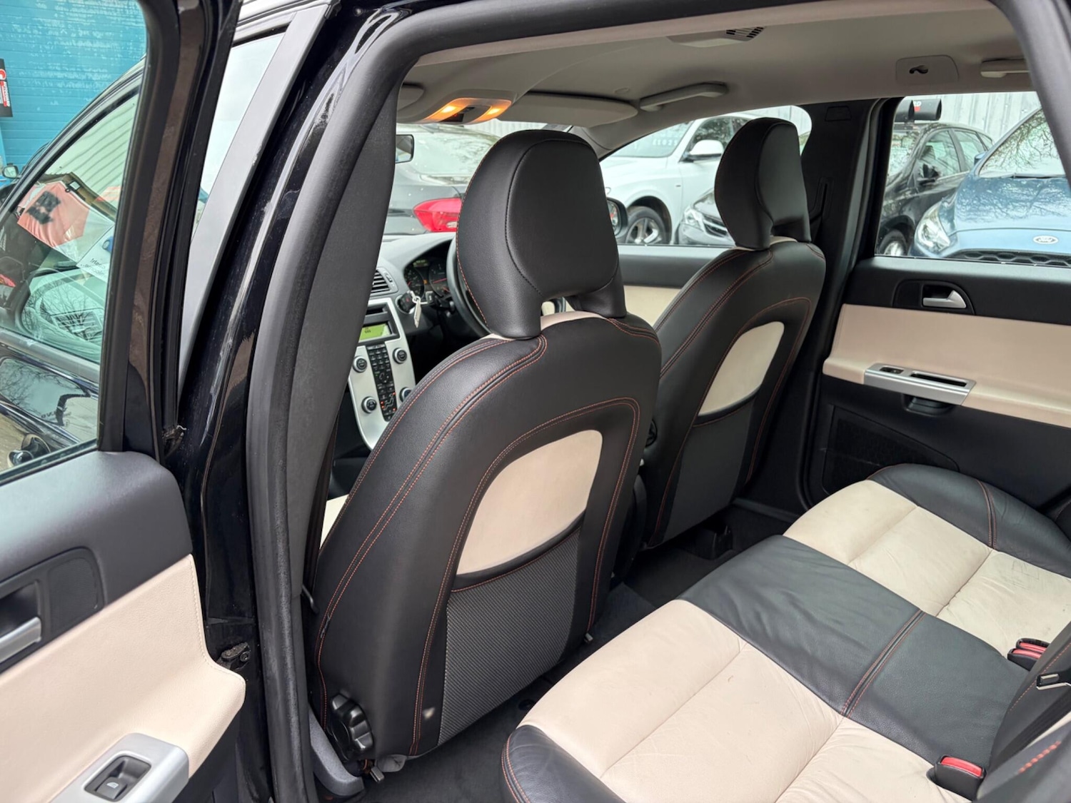 Used Volvo V50 2012 for sale - 78019300: Photo 45