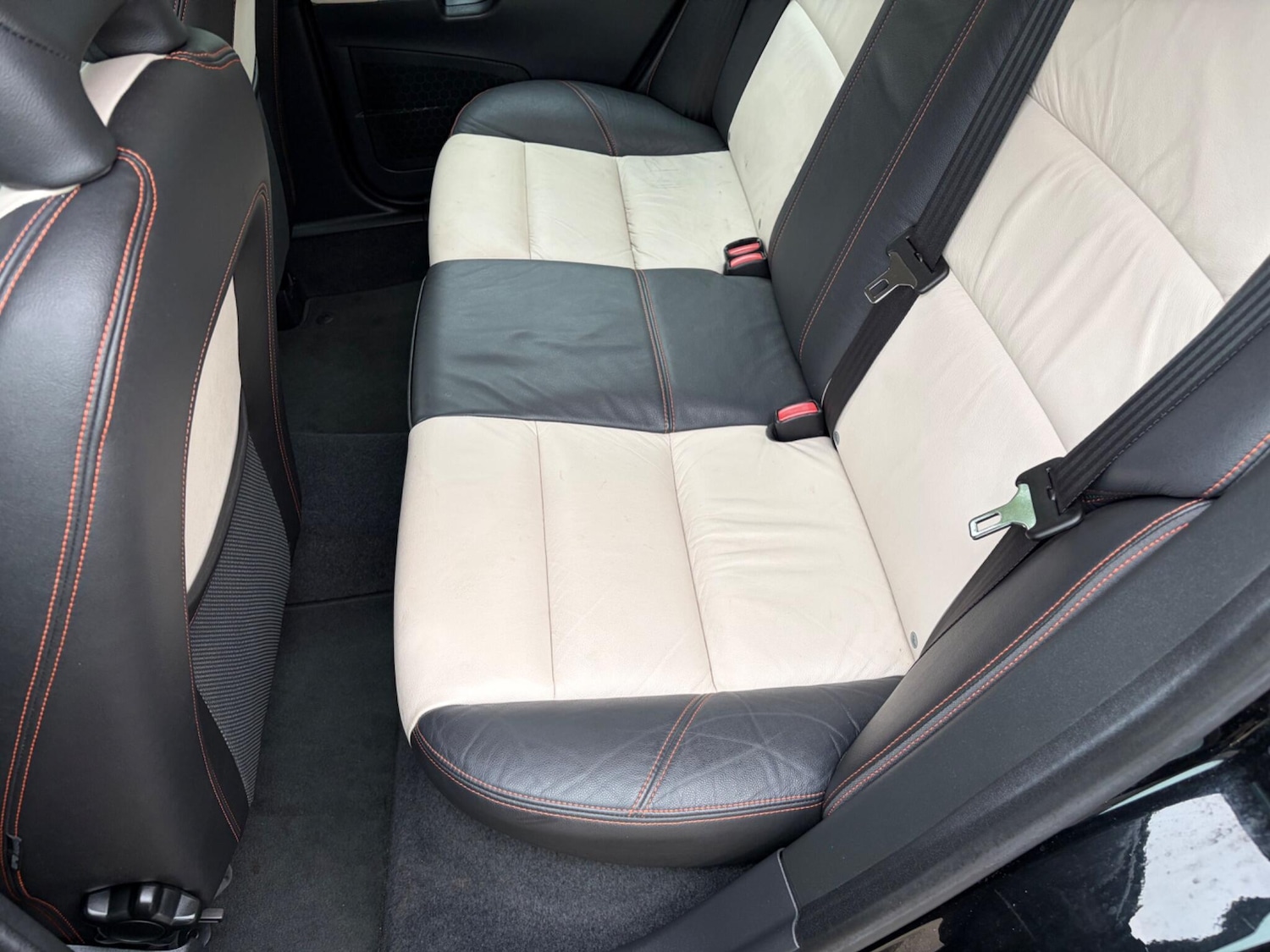 Used Volvo V50 2012 for sale - 78019300: Photo 46