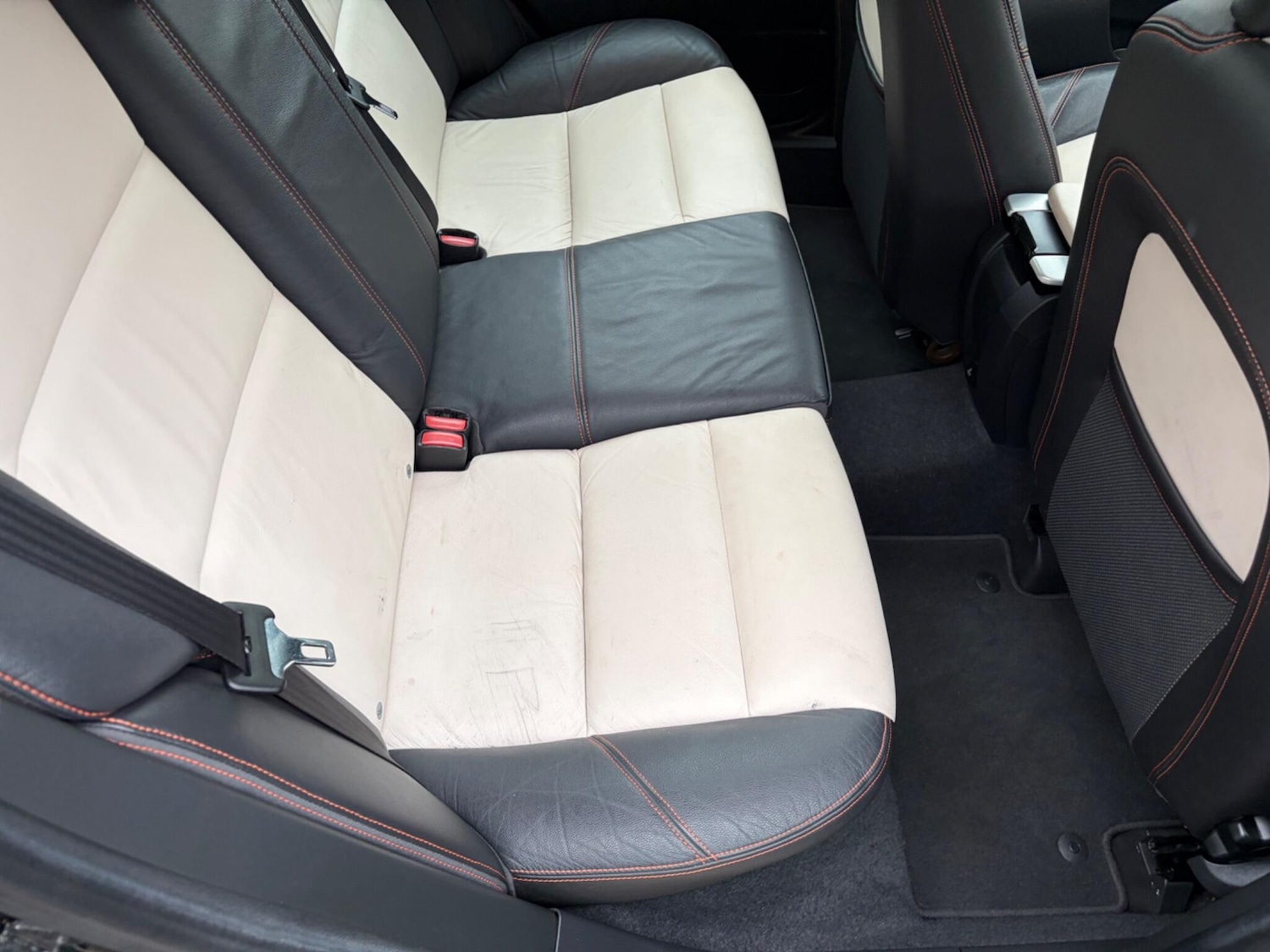 Used Volvo V50 2012 for sale - 78019300: Photo 51