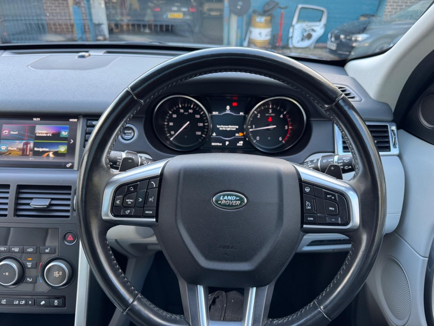 Used Land Rover Discovery Sport for sale - 78214689: Photo 41