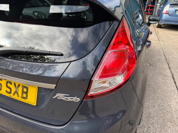Used Ford Fiesta 2015 for sale - 76021232: Photo 18