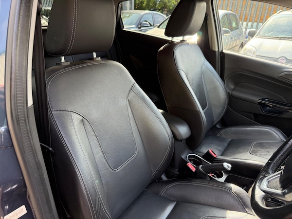 Used Ford Fiesta 2015 for sale - 76021232: Photo 37