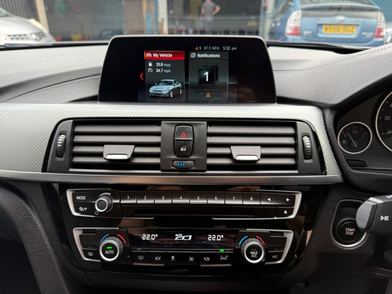 Used BMW 3 Series 2018 for sale - 77175743: Photo 30