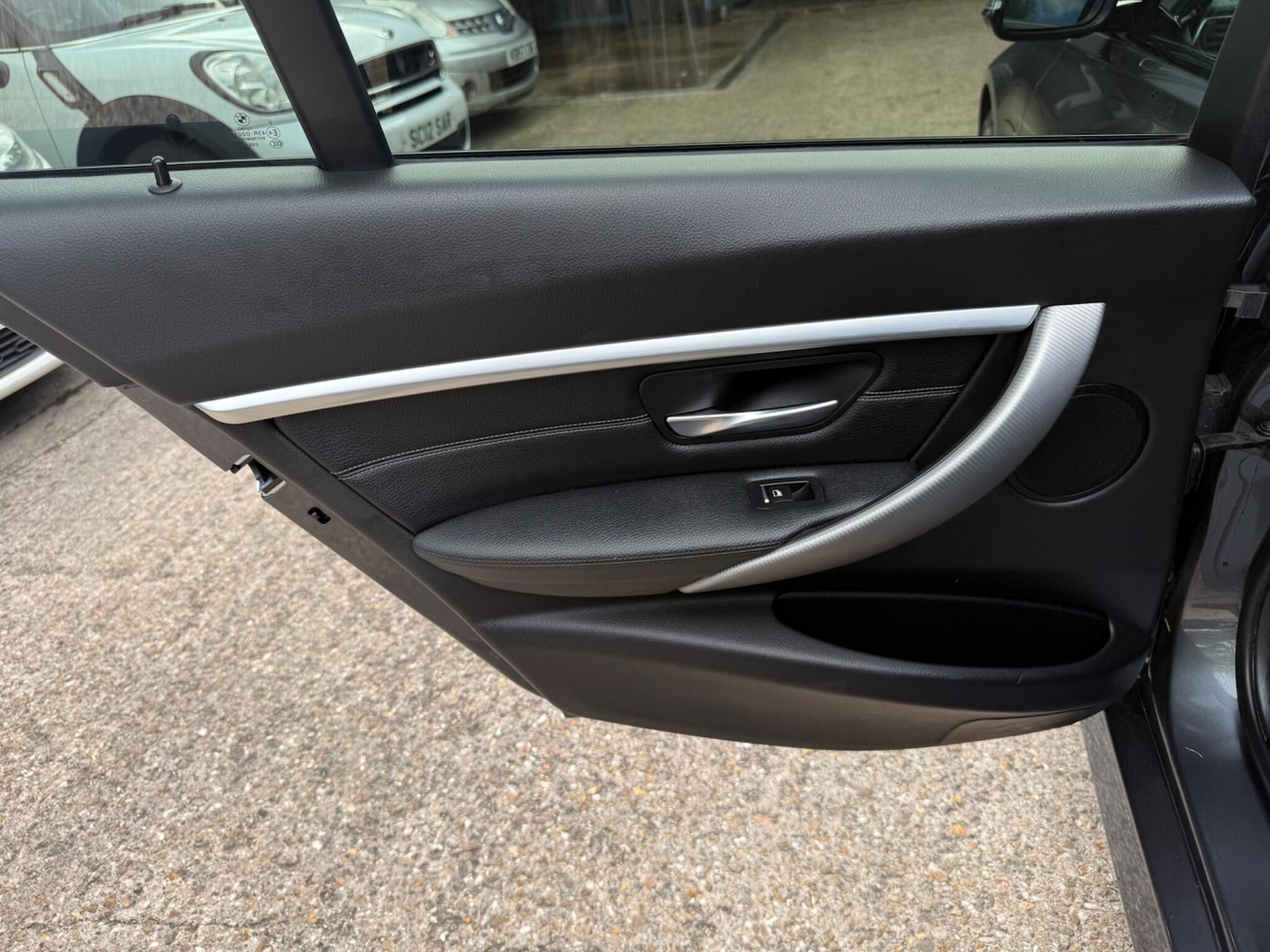 Used BMW 3 Series 2018 for sale - 77175743: Photo 42