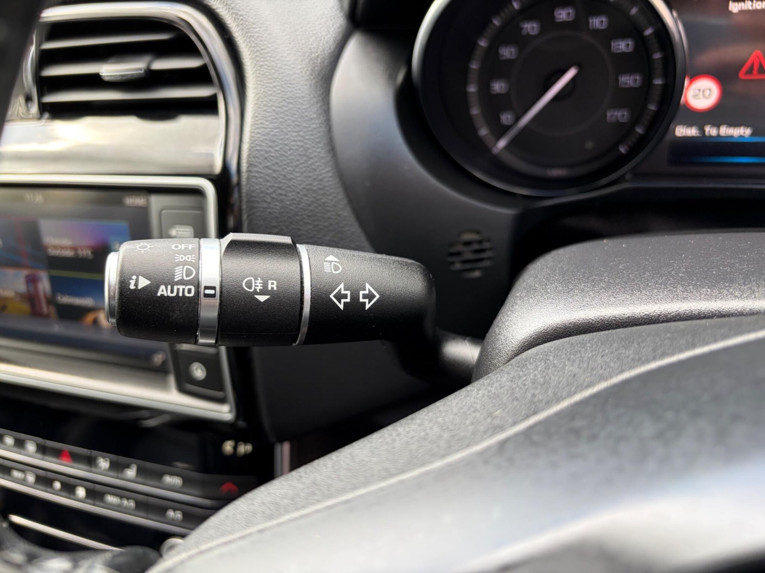 Used Jaguar XE 2016 for sale - 78071812: Photo 26