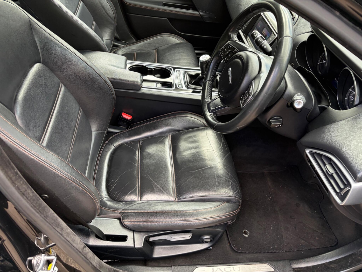 Used Jaguar XE 2016 for sale - 78071812: Photo 37