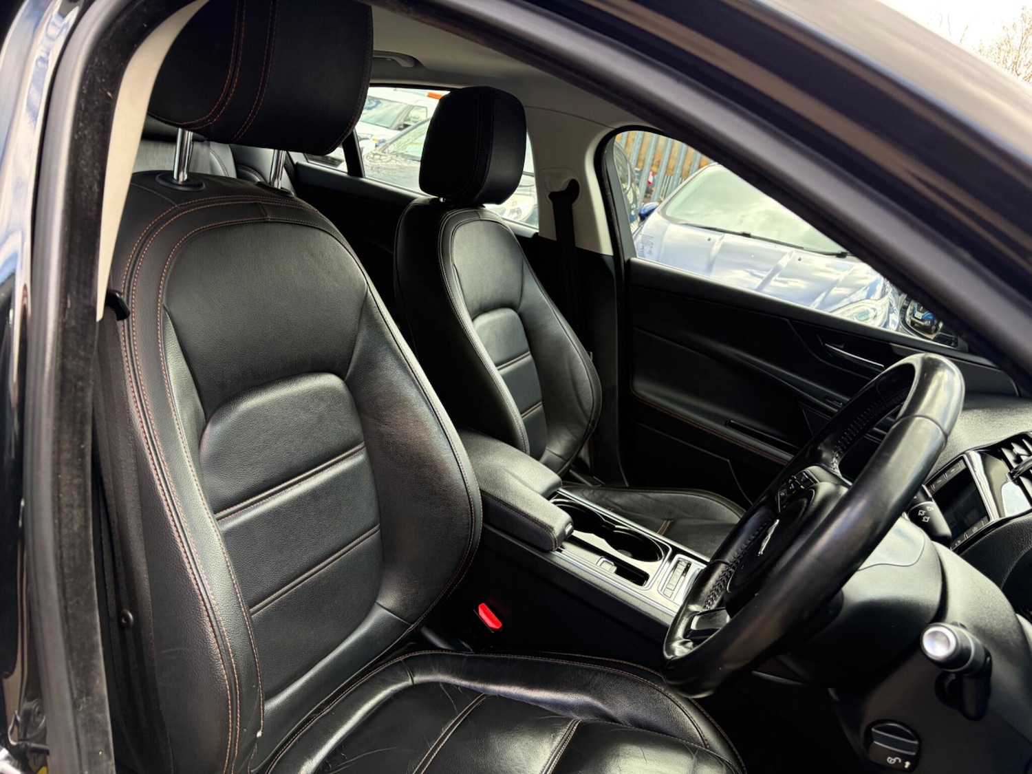 Used Jaguar XE 2016 for sale - 78071812: Photo 38