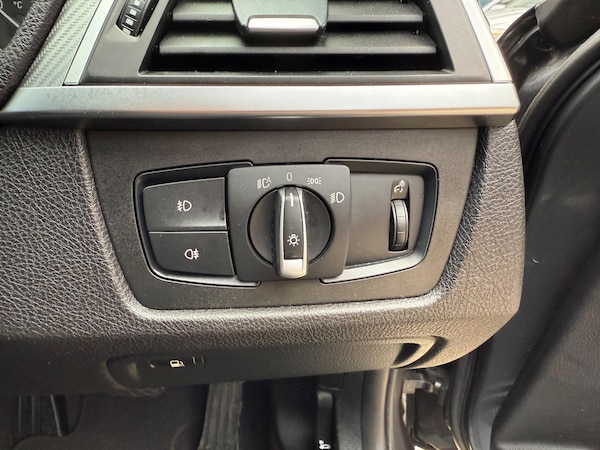 Used BMW 3 Series 2018 for sale - 76024414: Photo 27