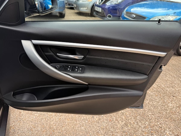 Used BMW 3 Series 2018 for sale - 76024414: Photo 33