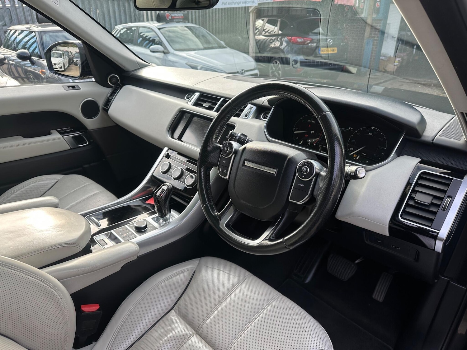 Used Land Rover Range Rover Sport 2016 for sale - 76666506: Photo 14