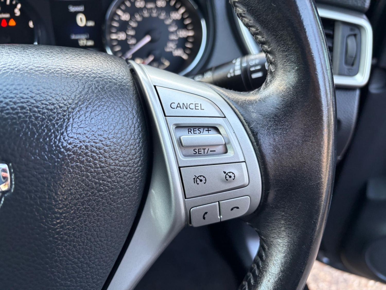 Used Nissan Qashqai 2016 for sale - 77229241: Photo 25