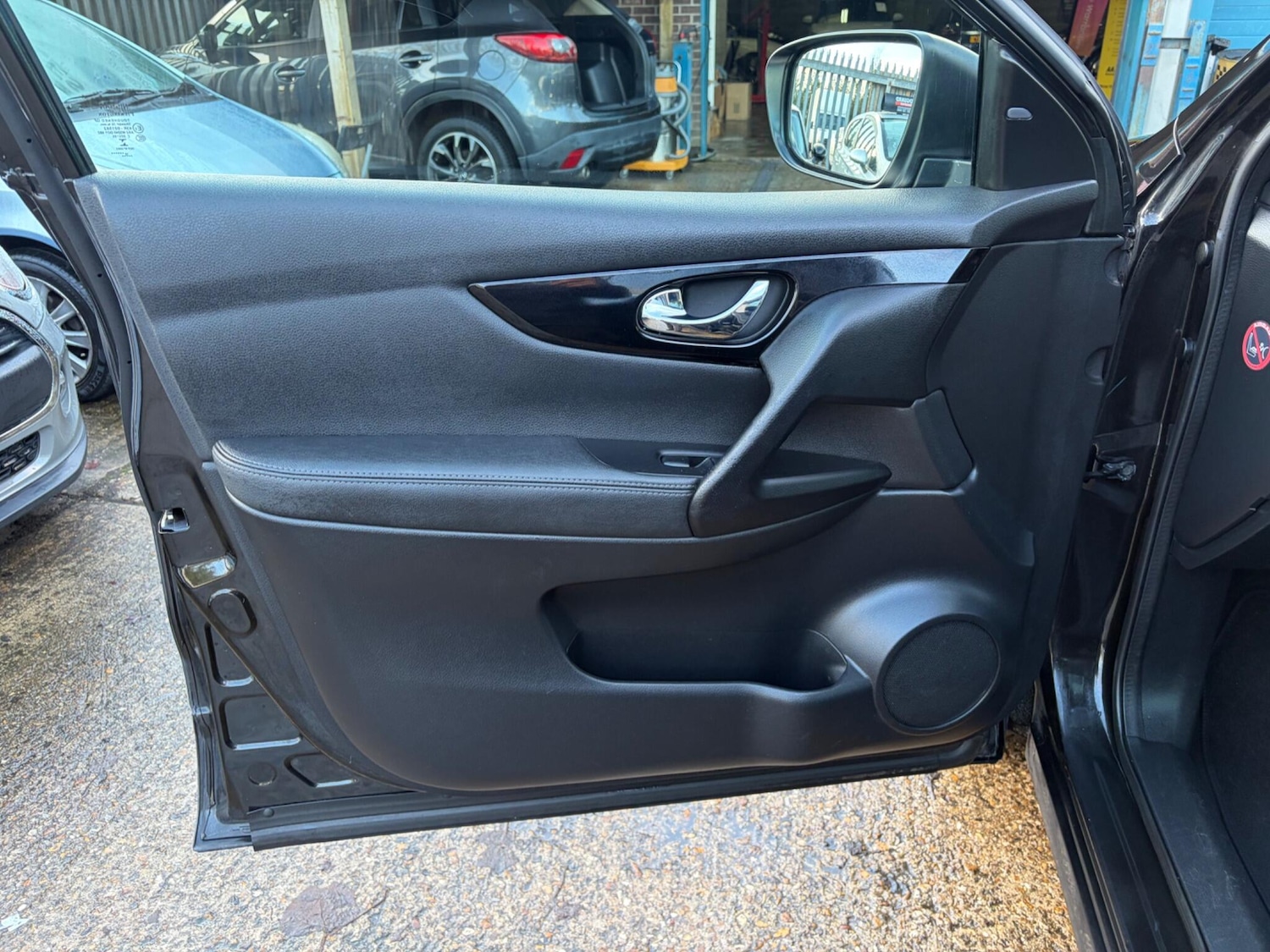 Used Nissan Qashqai 2016 for sale - 77229241: Photo 38