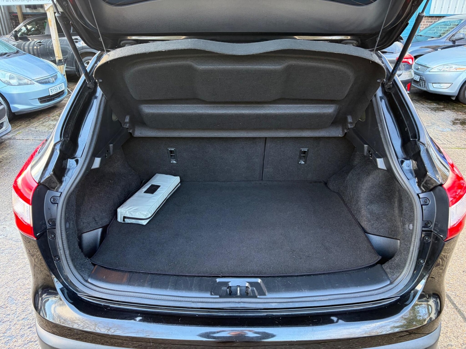 Used Nissan Qashqai 2016 for sale - 77229241: Photo 52