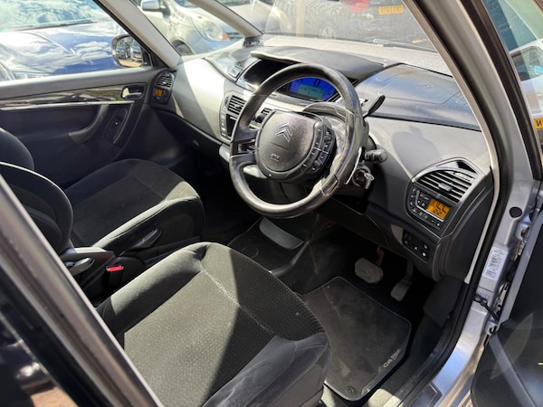 Used Citroen C4 Picasso 2008 for sale - 76189039: Photo 24