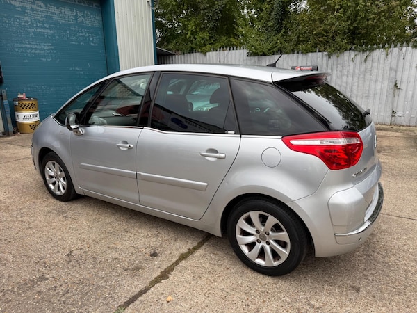 Used Citroen C4 Picasso 2008 for sale - 76189039: Photo 6