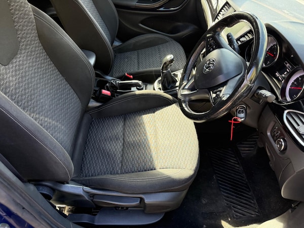 Used Vauxhall Astra 2017 for sale - 76060834: Photo 30