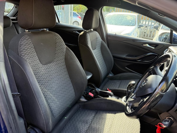 Used Vauxhall Astra 2017 for sale - 76060834: Photo 31