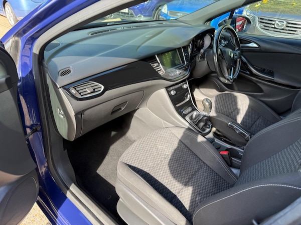 Used Vauxhall Astra 2017 for sale - 76060834: Photo 33