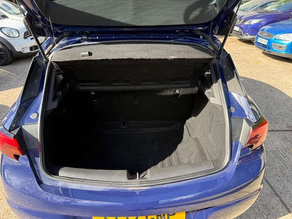 Used Vauxhall Astra 2017 for sale - 76060834: Photo 46