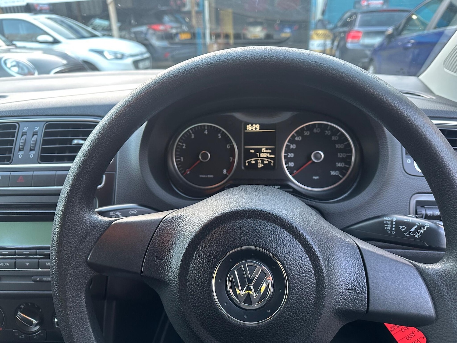 Used Volkswagen Polo 2011 for sale - 76632675: Photo 39