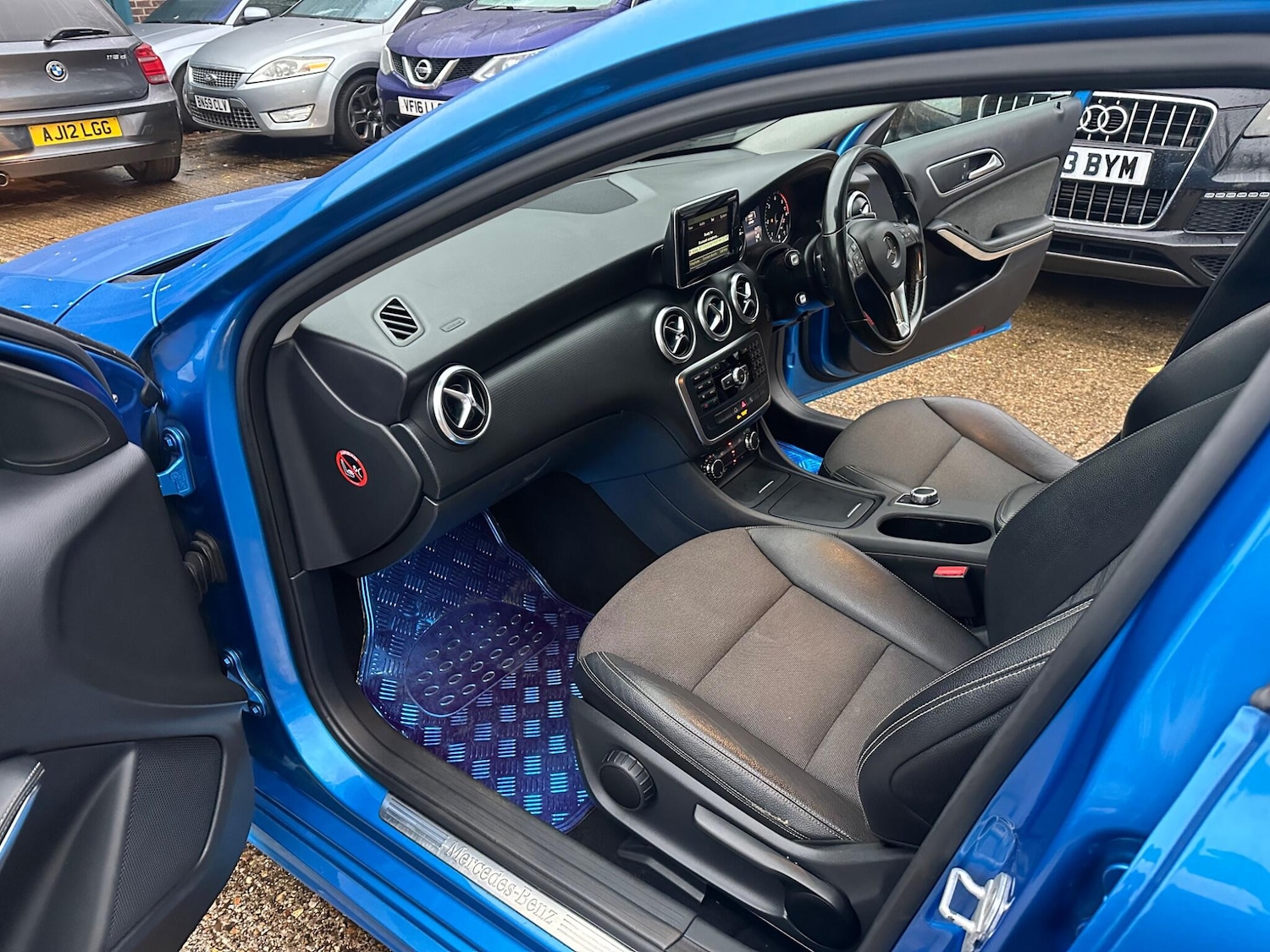 Used Mercedes-Benz A-Class 2015 for sale - 76597133: Photo 41